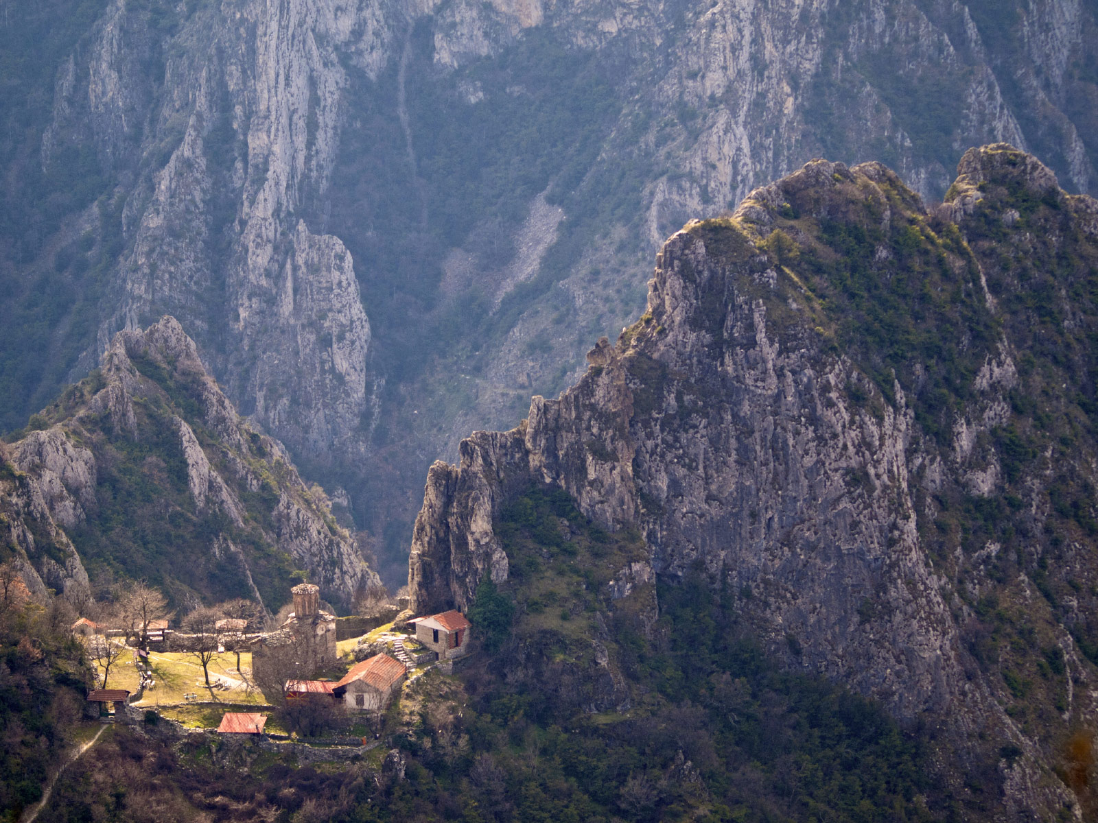 Saint Nikola monastery, Matka Canyon (Photo license: CC BY-NC 2.0)
